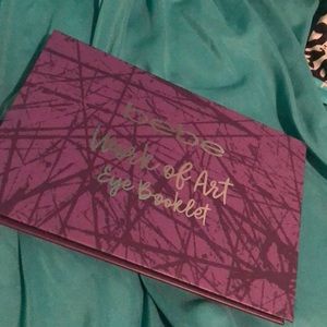 bebe work of art 55 shadows eyeshadow booklet
